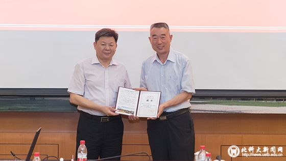 f49ed282d57e2d5aff2da6b2d9d630a3.jpg AB5I9524.jpg